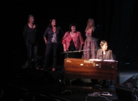 Moya Brennan, Mary Black & Mairad N Mhaonaigh joining Maighread & Trona to accompany Jimmy Crowley singing 'Mo Ghile Mear'