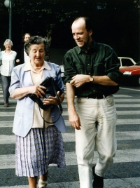 Taking a stroll with his mother Brd during the Spanish Nightnoise Tour in 1994. The late Johnny Cunningham with his mother in the background